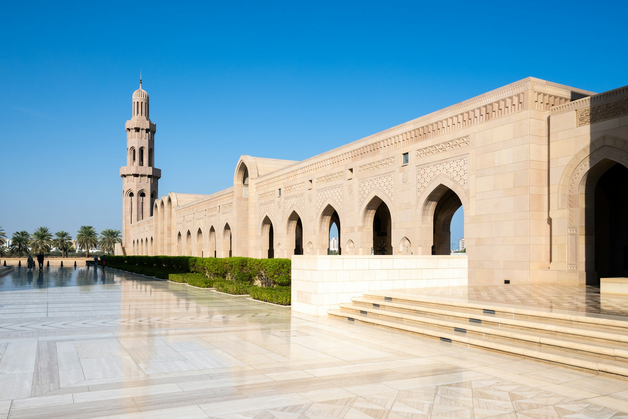 Majestic Sultan Qaboos Grand Mosque in Muscat, Oman